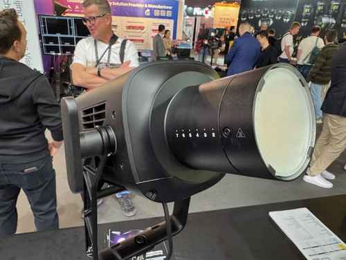 <IBC 2025>프로포토, 풀컬러 LED 조명'L600C ' 및 'Pro Fresnel Zoom' <IBC 2025>프로포토, 풀컬러 LED 조명'L600C ' 및 'Pro Fresnel Zoom' - 사진 2