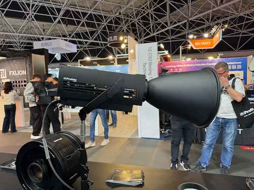 <IBC2025> 프로포토, 모노 LED 조명 'L1600D' <IBC2025> 프로포토, 모노 LED 조명 'L1600D' - 사진 1