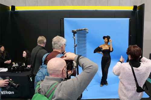 영국 버밍엄에서 개최된 카메라쇼인 'The Photography & Video Show 2024'. - 사진 8