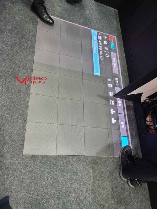 임펙트럼, 플렉시블 LED 및 0.6PITCH 바닥인테리어 LED 판넬 과 플렉시블 전시하다. - 사진 11