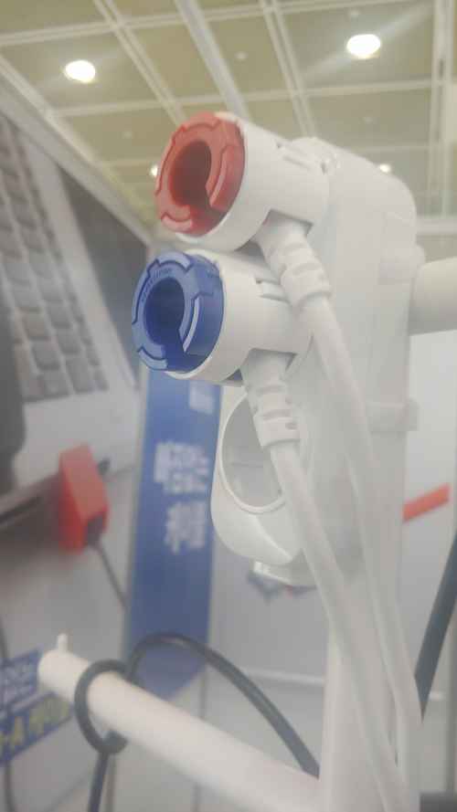 스마트키퍼, IP 제작 시스템을 겨냥한 네트워크, HDMI, USB 등 물리적 보안 장치를 전시했다. - 사진 10