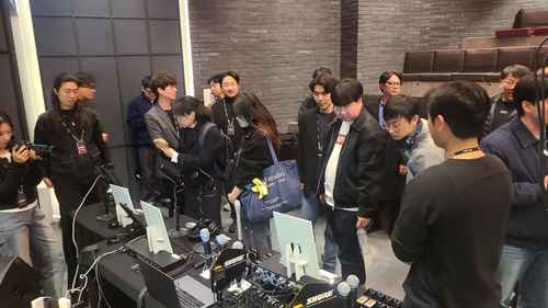 슈어, ‘SLXD+’ 런칭 쇼케이스 슈어, ‘SLXD+’ 런칭 쇼케이스 - 사진 14